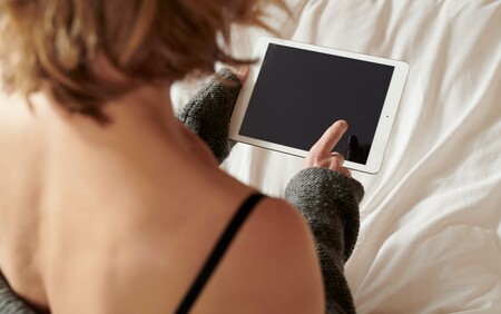woman checking ovulation