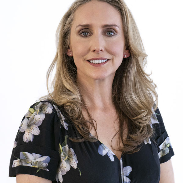 Dr Bronwyn Devine