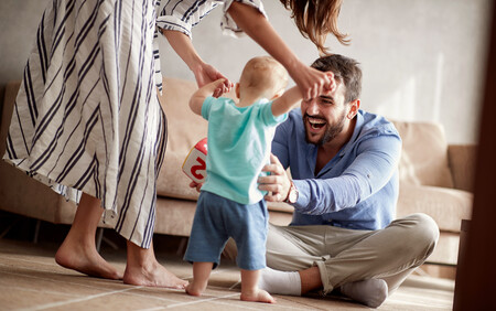 baby running to dad